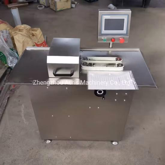 Máquina automática de amarrar arame para torcer salsichas após o processo de enchimento de presunto